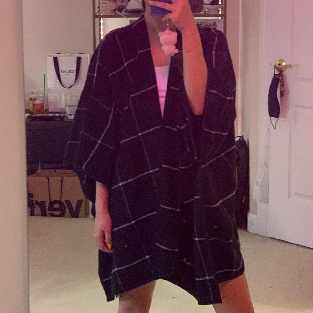 Black & White Plaid Thick Wrap